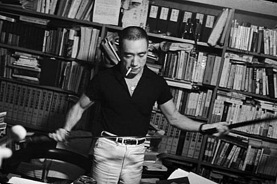   (19251970)